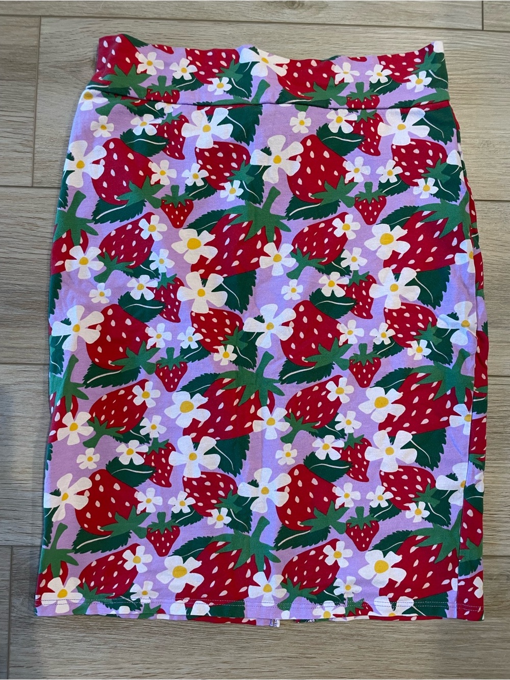 Women's Strawberry Print Pencil Skirt size large